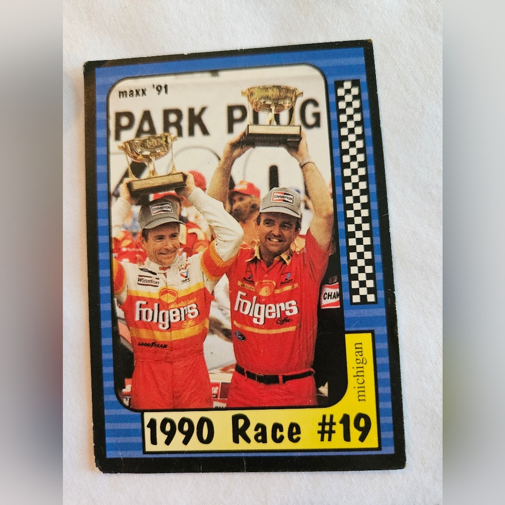 Collectors cards - Picture 12 of 17